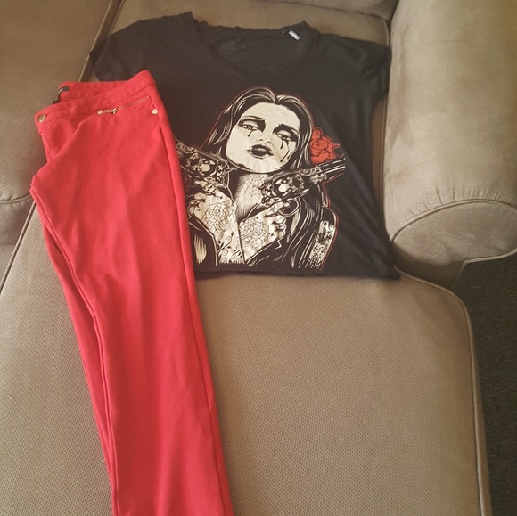 bundle outfit. - Picture 1 of 1